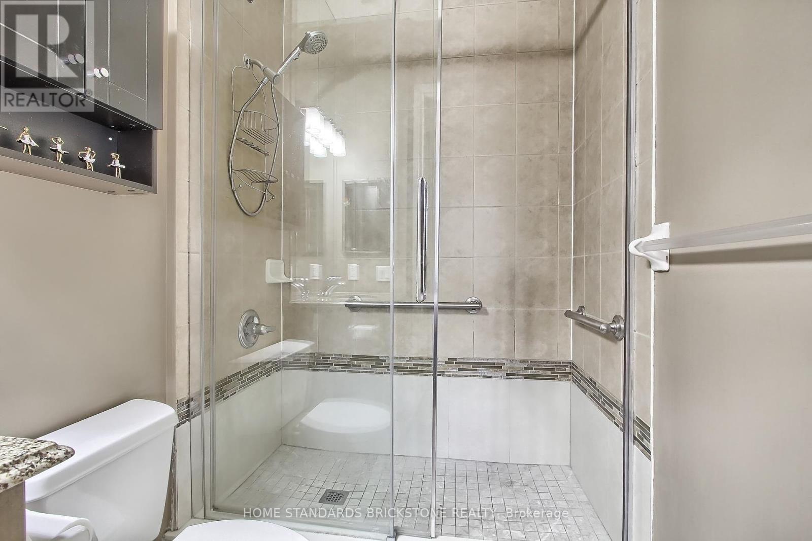 115 - 9225 Jane Street, Vaughan, Ontario  L6A 0J7 - Photo 13 - N12403217