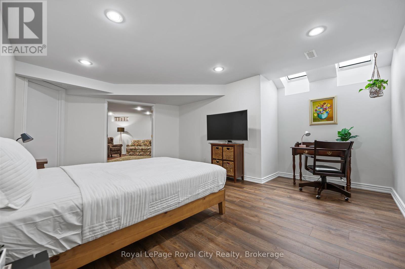 306 Imperial Road S, Guelph, Ontario  N1K 1M4 - Photo 41 - X12364571