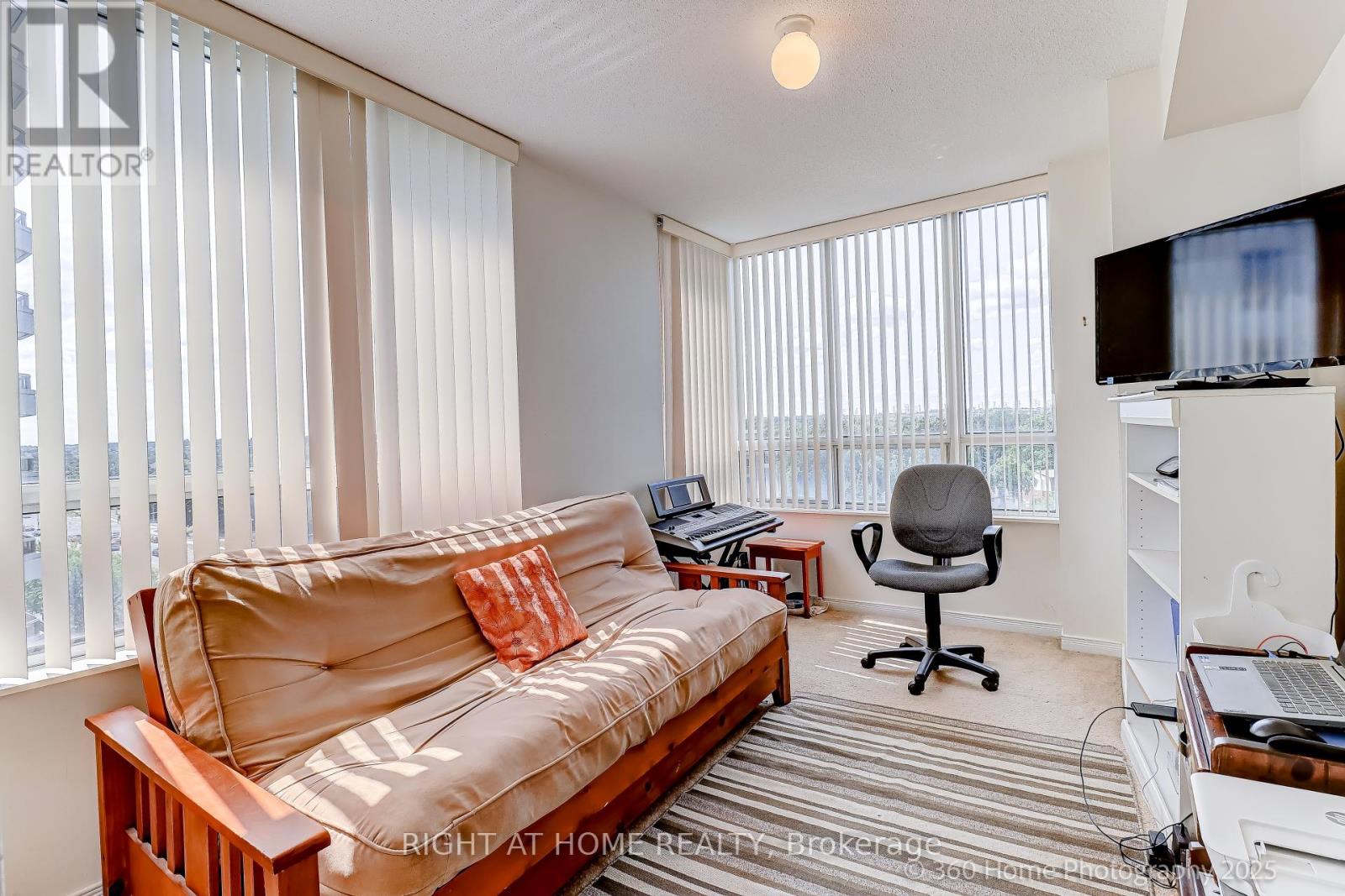 817 - 1200 The Esplanade N, Pickering, Ontario  L1V 6V3 - Photo 13 - E12350261