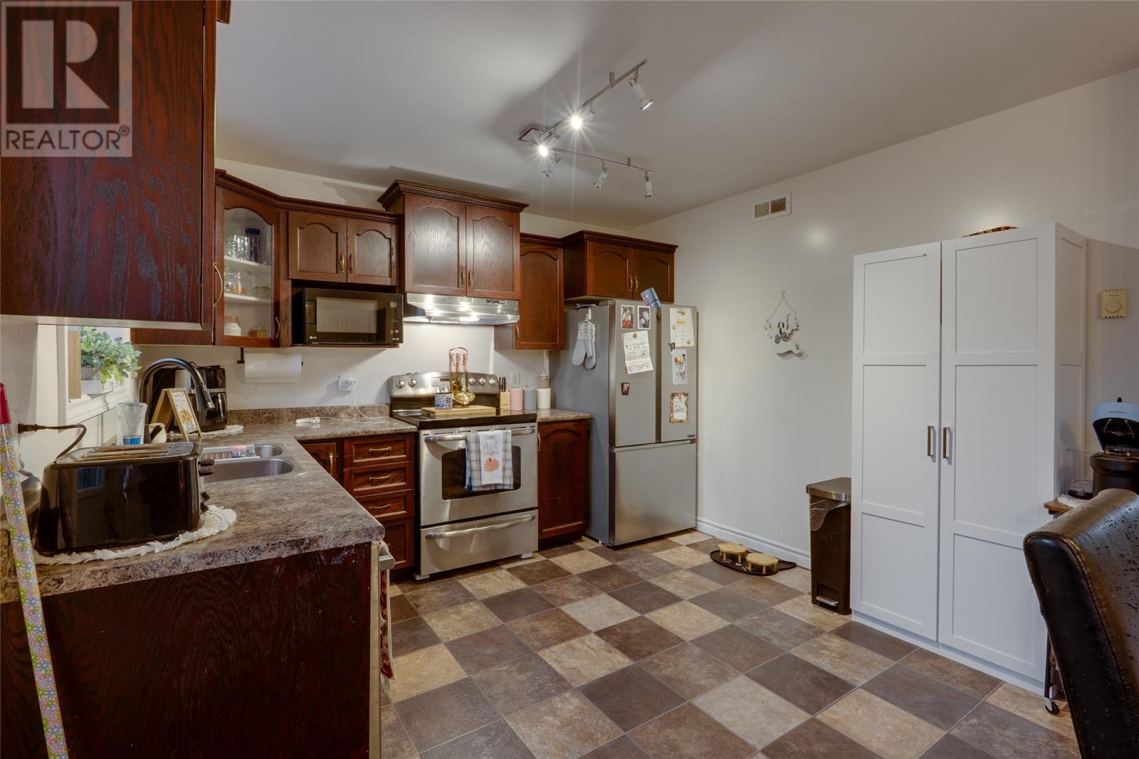 199 Green Acre Drive, St. John's, Newfoundland & Labrador  A1H 1C3 - Photo 8 - 1290429