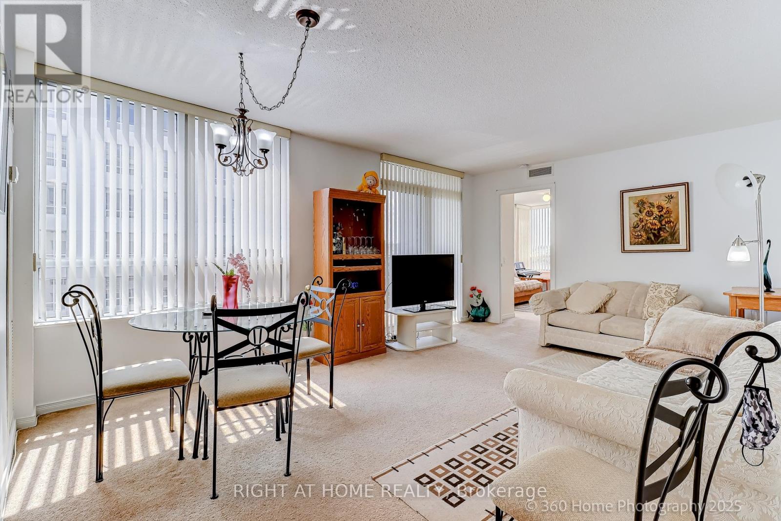 817 - 1200 The Esplanade N, Pickering, Ontario  L1V 6V3 - Photo 8 - E12350261