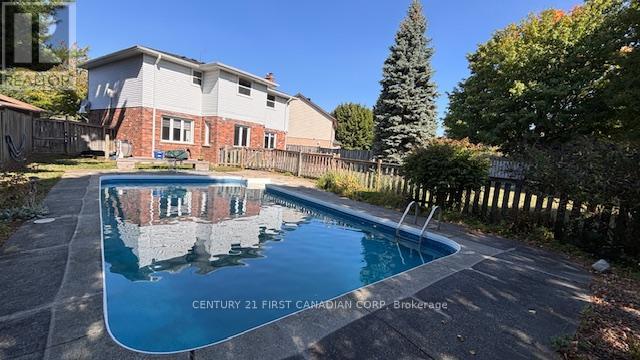 276 Blue Forest Place, London North, Ontario  N6G 4H7 - Photo 3 - X12403274