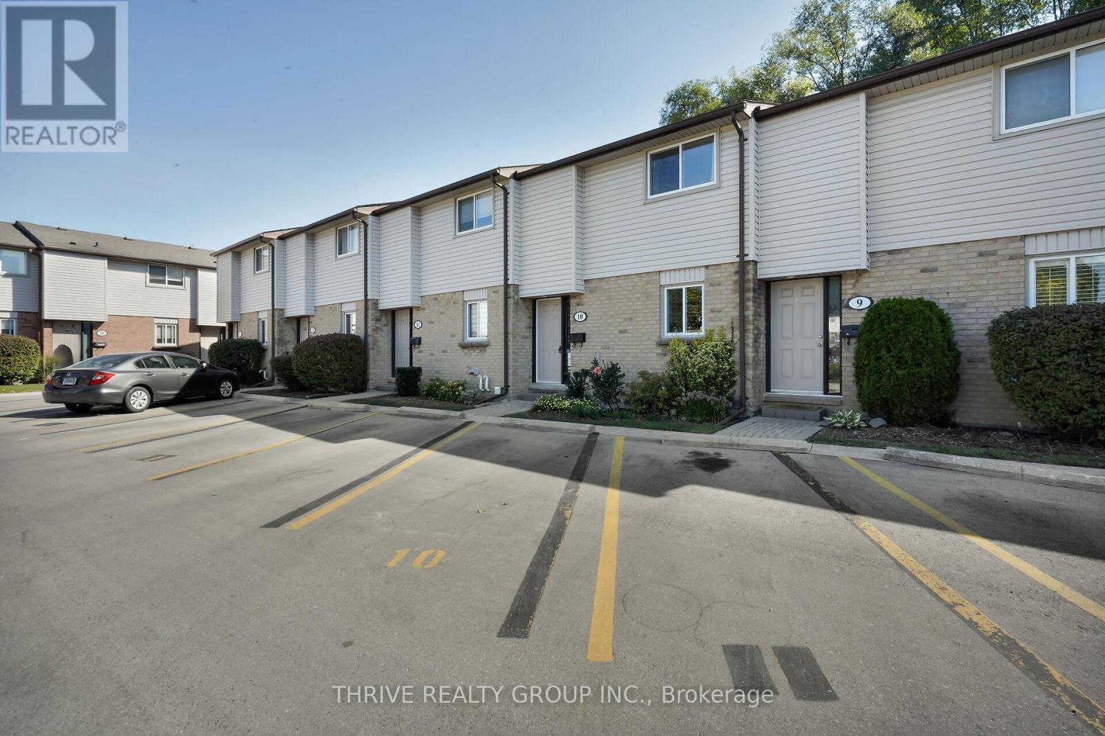 Property at 10 - 215 COMMISSIONERS ROAD W image 4