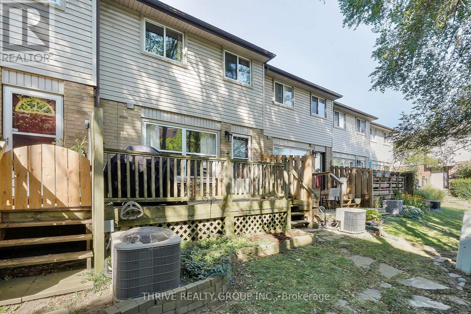 10 - 215 Commissioners Road W, London South, Ontario  N6J 1X9 - Photo 43 - X12403325