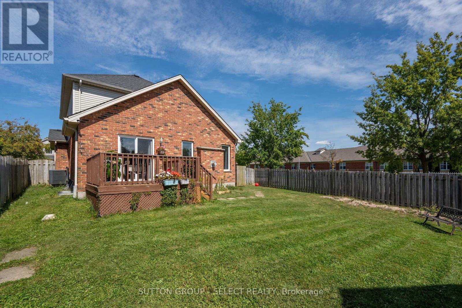 830 Cresthaven Crescent, London South, Ontario  N6K 4W4 - Photo 32 - X12403382
