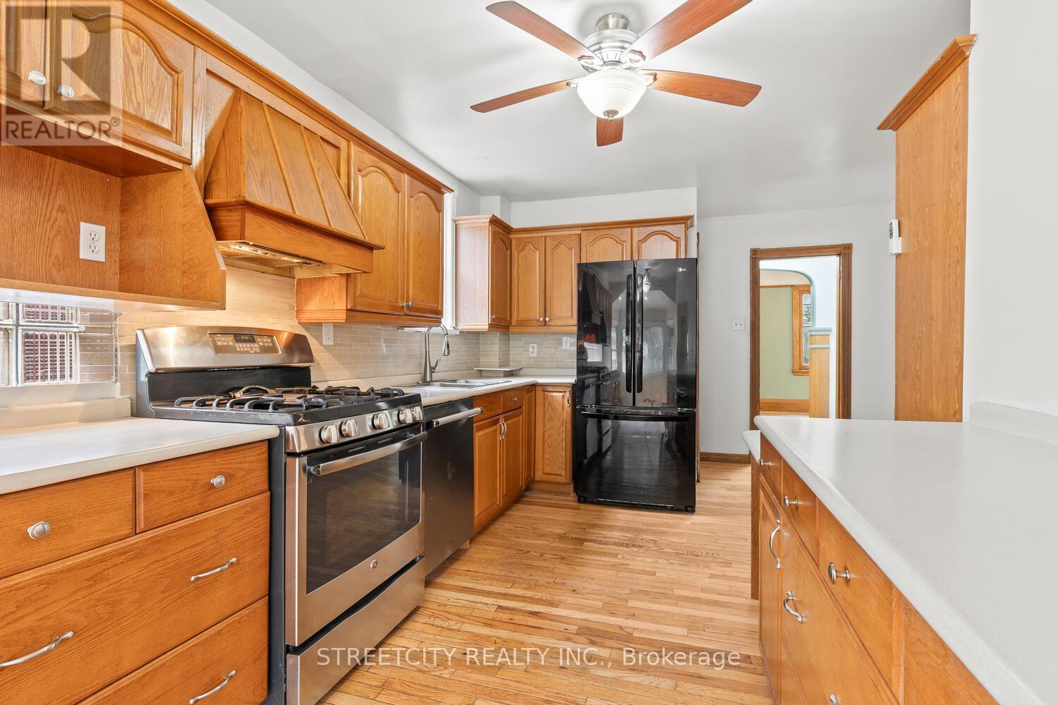 1235 King Street, London East, Ontario  N5W 2Y3 - Photo 16 - X12403392