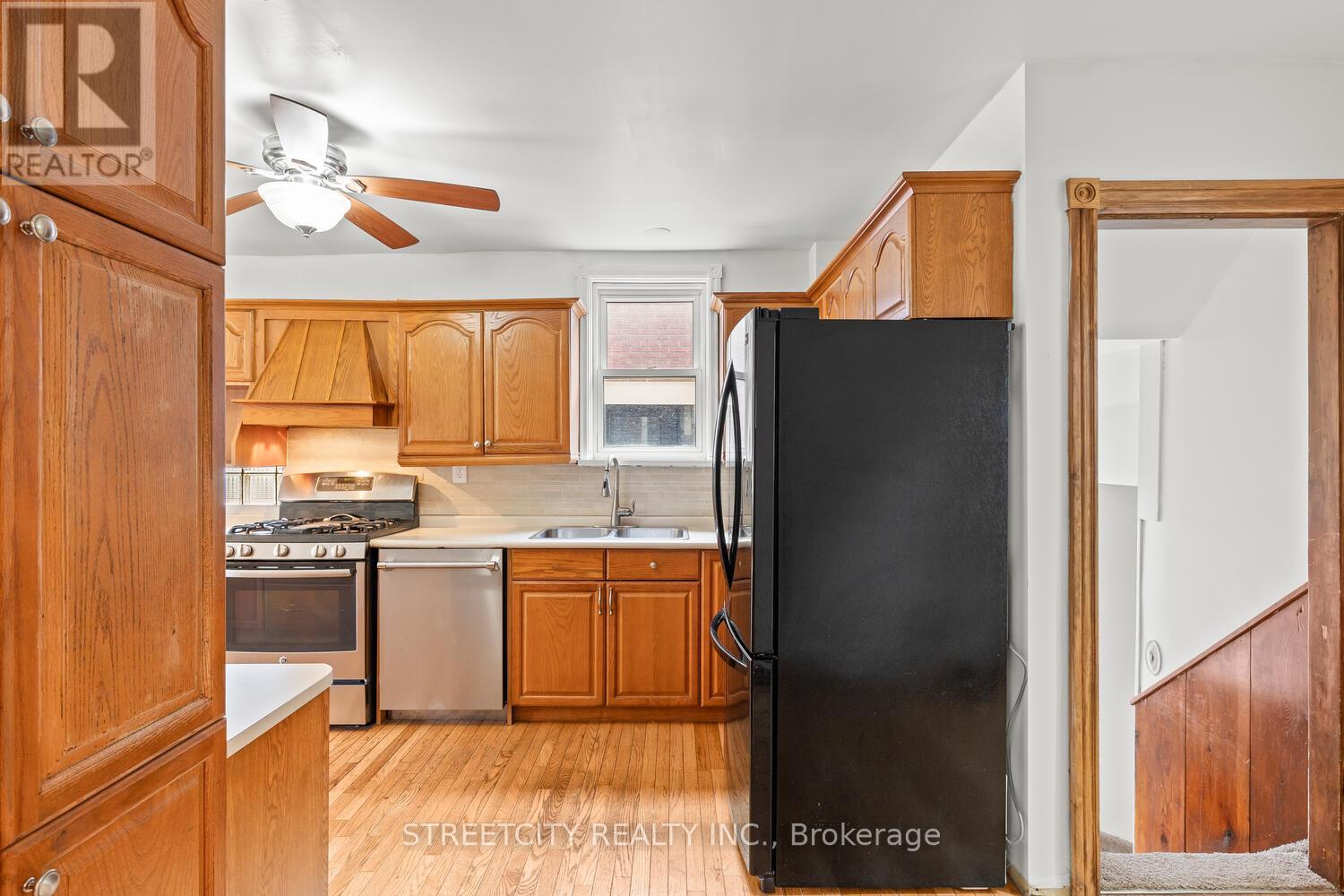 1235 King Street, London East, Ontario  N5W 2Y3 - Photo 17 - X12403392