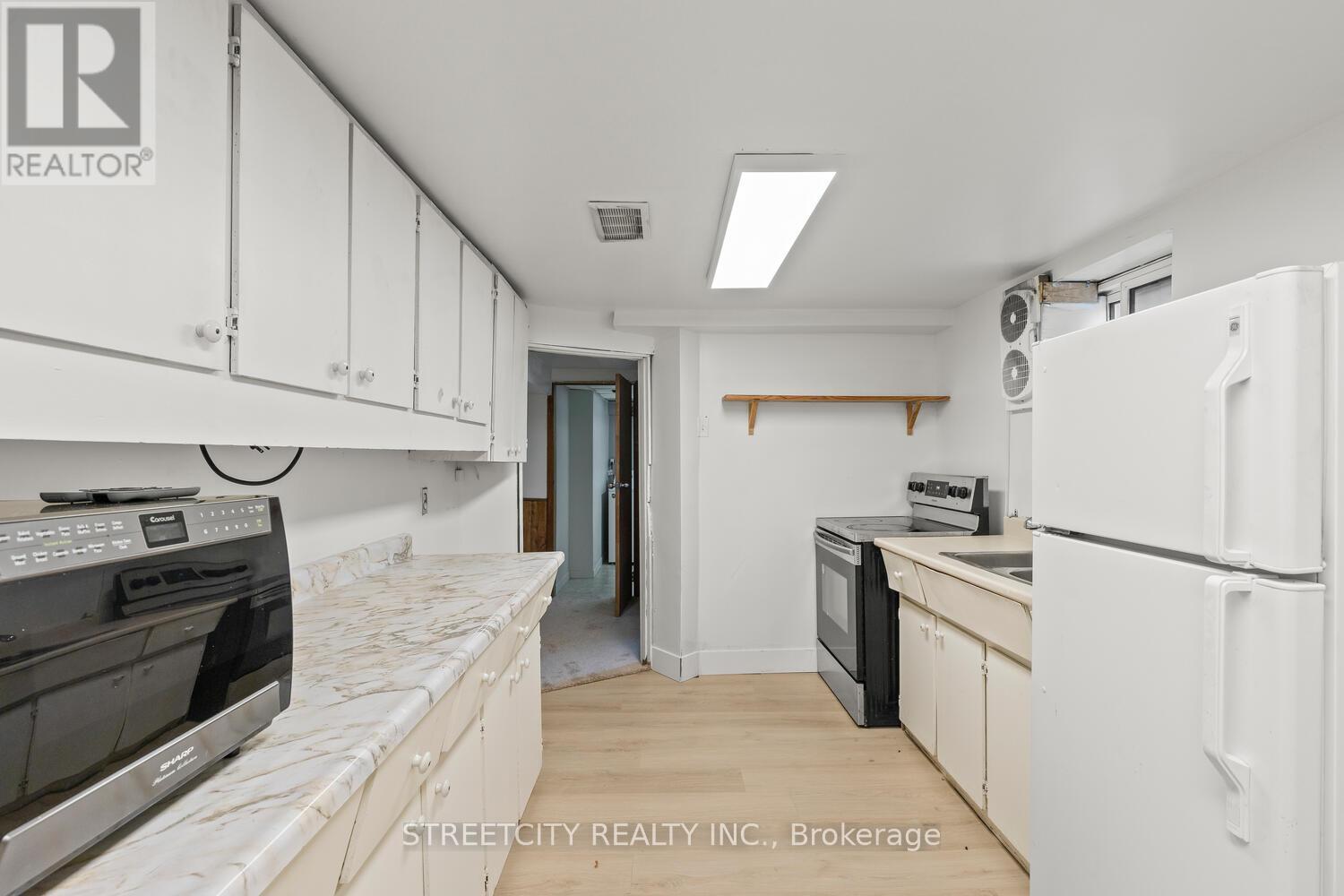 1235 King Street, London East, Ontario  N5W 2Y3 - Photo 32 - X12403392