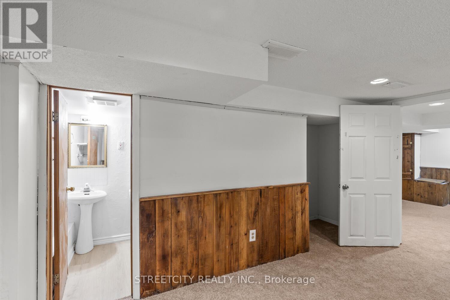 1235 King Street, London East, Ontario  N5W 2Y3 - Photo 37 - X12403392