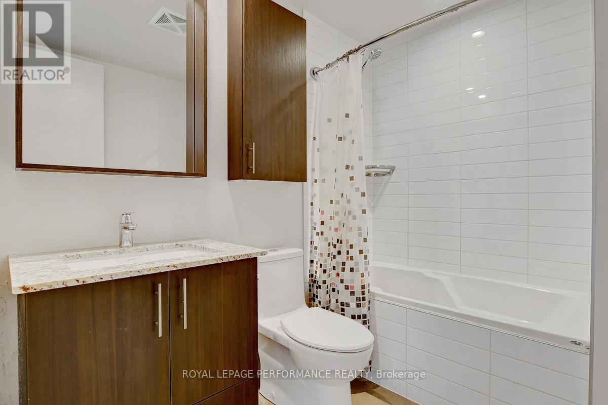 413 - 7 Marquette Avenue, Ottawa, Ontario  K1L 8A7 - Photo 10 - X12403240