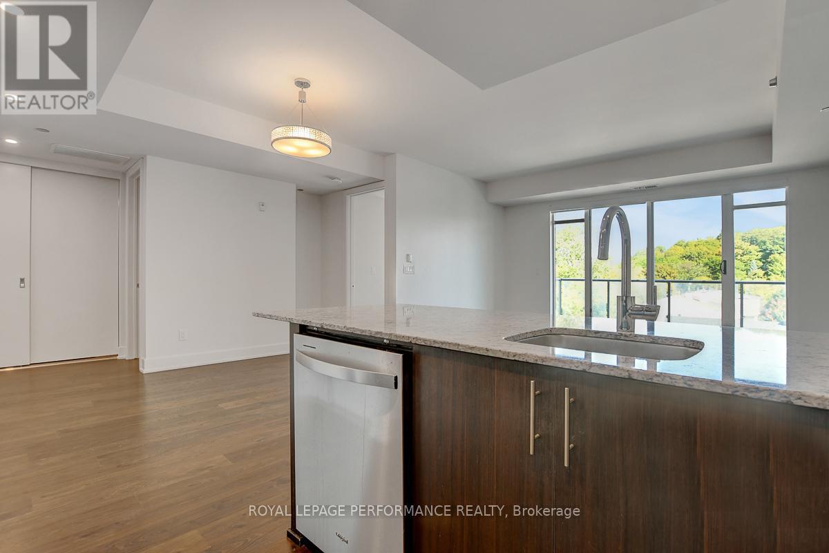 413 - 7 Marquette Avenue, Ottawa, Ontario  K1L 8A7 - Photo 6 - X12403240