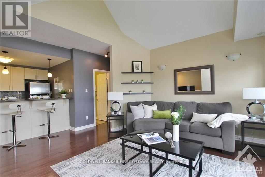 E - 137 Harthill Way, Ottawa, Ontario  K2J 5V1 - Photo 5 - X12403306