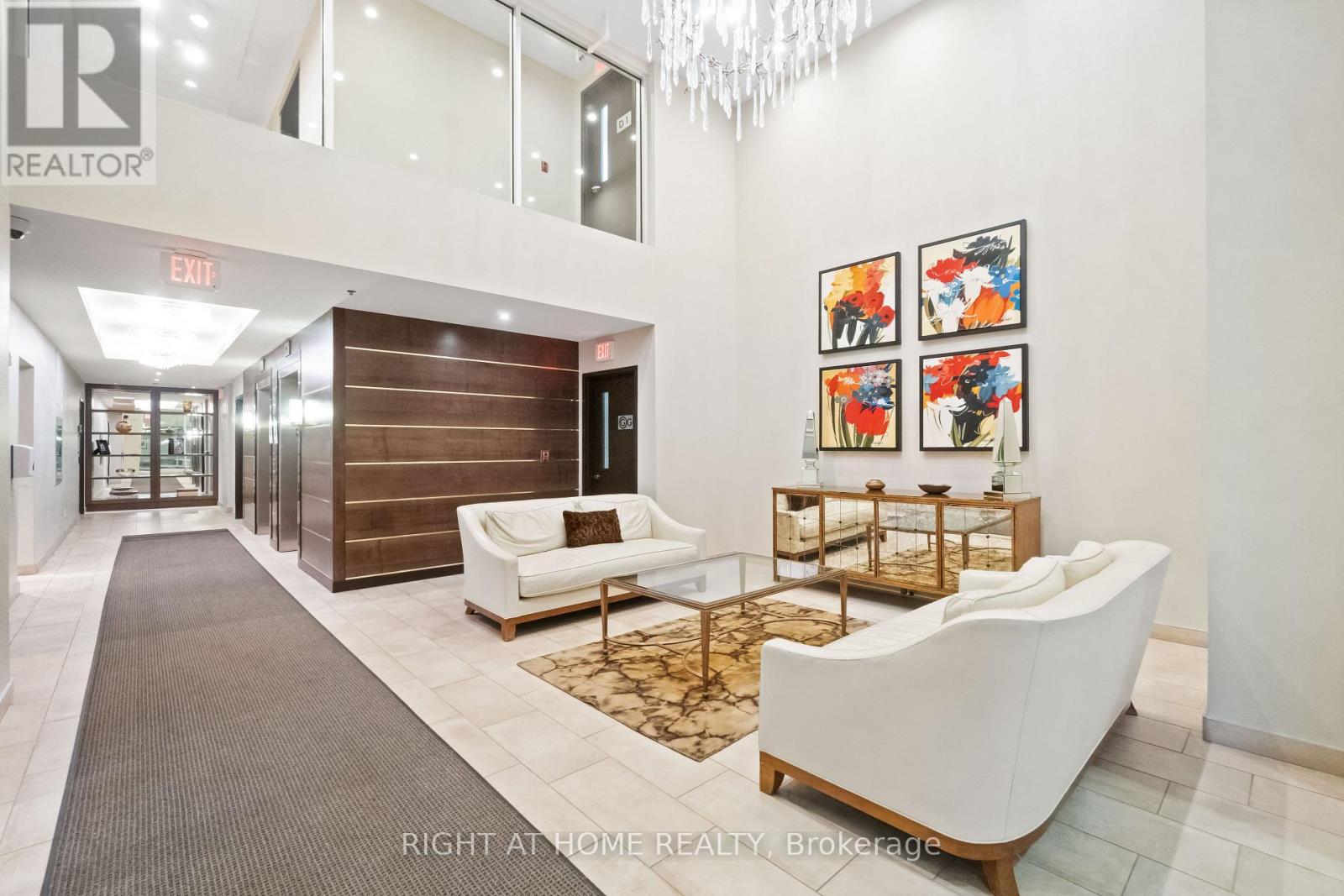 501 - 98 Richmond Road, Ottawa, Ontario  K1Z 0B2 - Photo 3 - X12403328