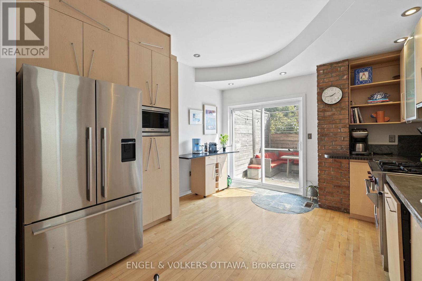 204 Florence Street, Ottawa, Ontario  K1R 5N6 - Photo 15 - X12403399