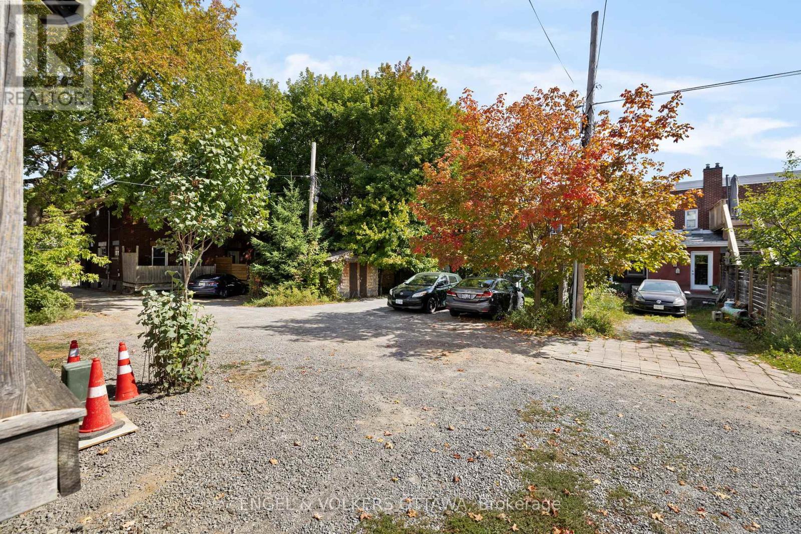 204 Florence Street, Ottawa, Ontario  K1R 5N6 - Photo 36 - X12403399