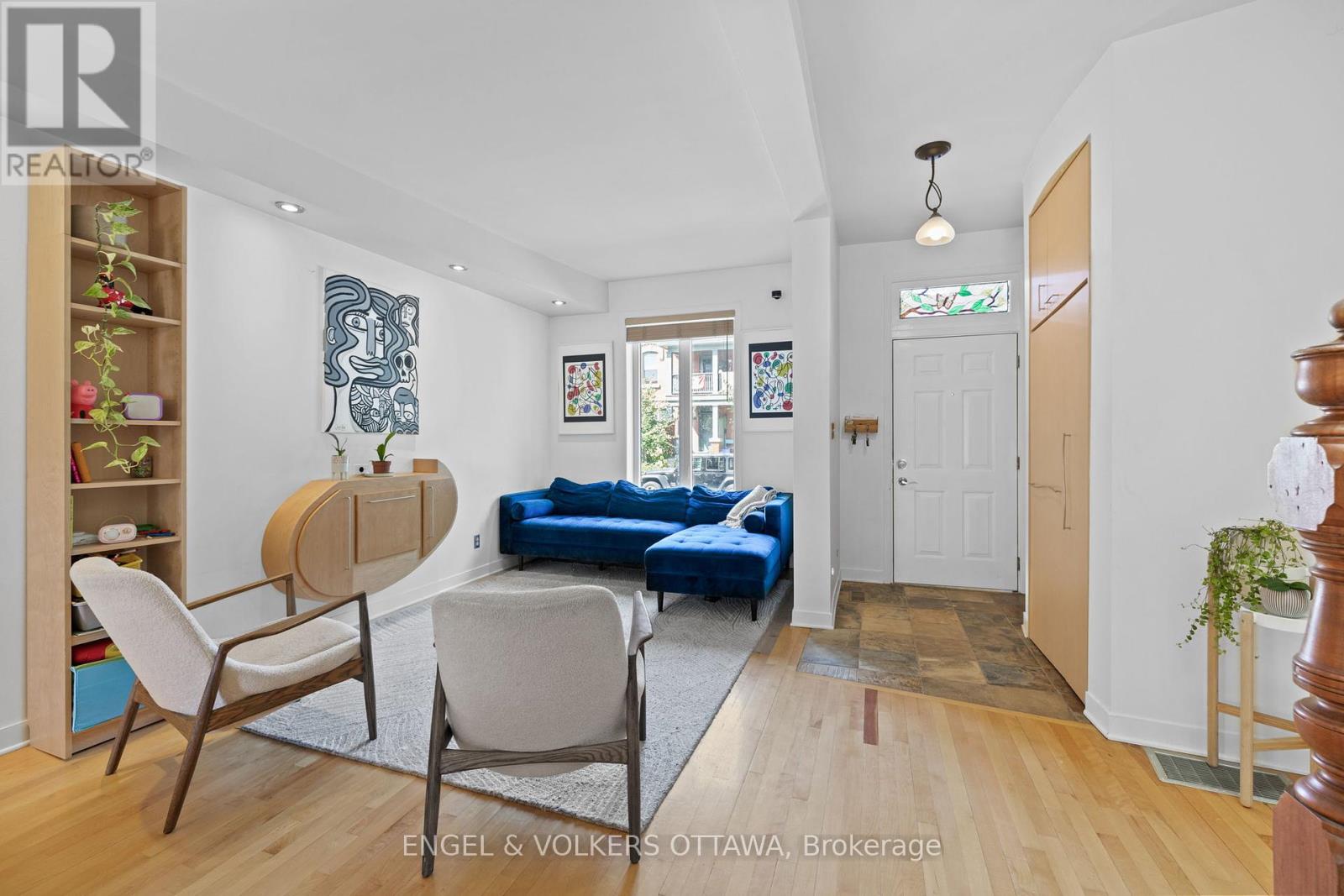 204 Florence Street, Ottawa, Ontario  K1R 5N6 - Photo 6 - X12403399