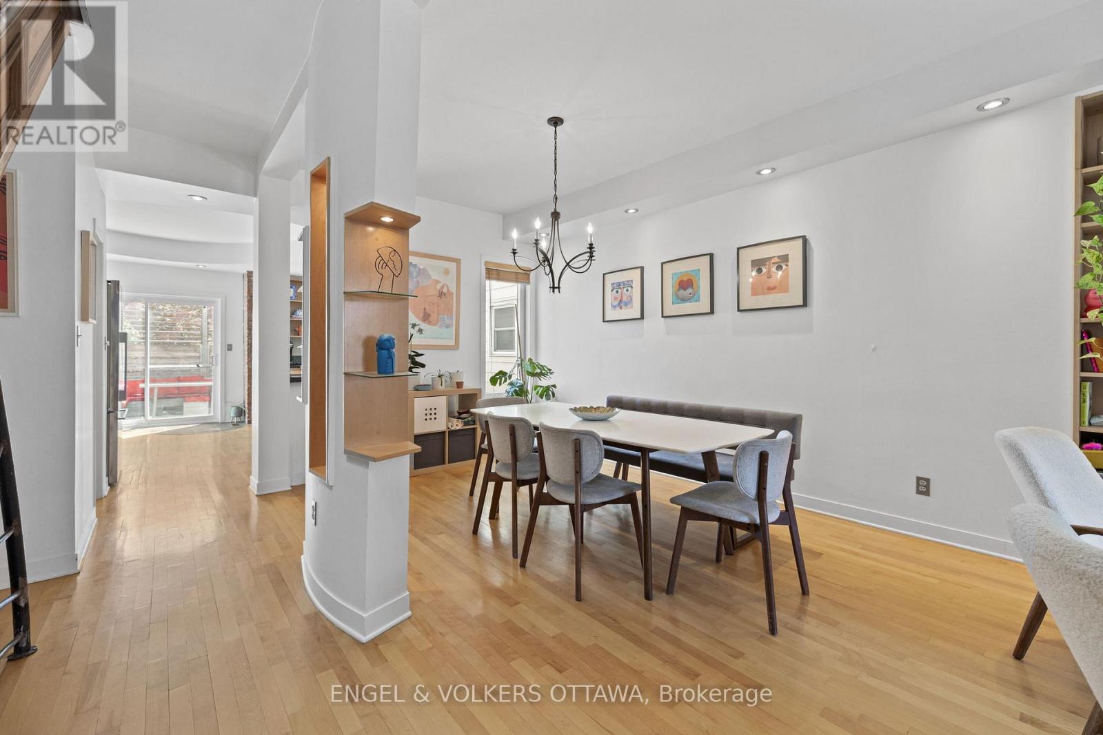 204 Florence Street, Ottawa, Ontario  K1R 5N6 - Photo 8 - X12403399