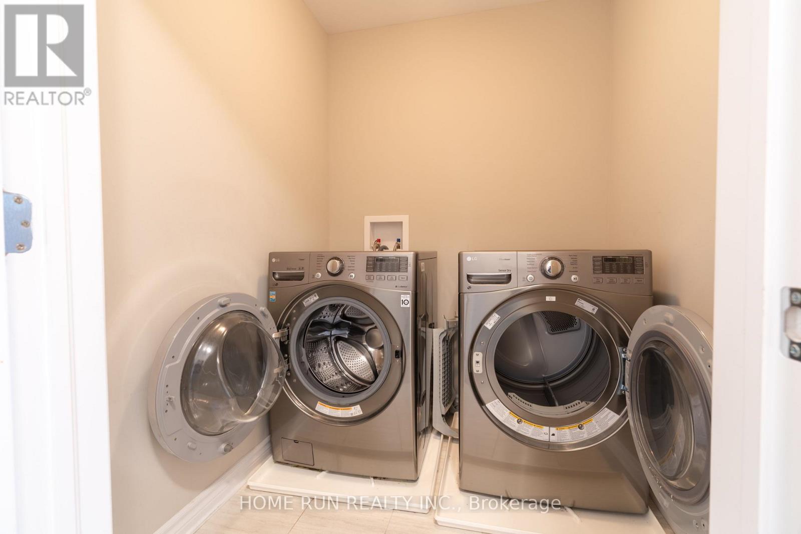 974 Kilbirnie Drive, Ottawa, Ontario  K2J 6E6 - Photo 21 - X12403134