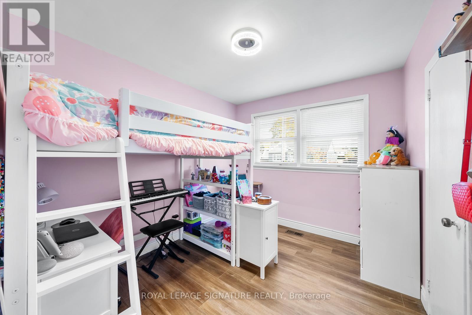 668 Peele Boulevard, Burlington, Ontario  L7R 3B9 - Photo 15 - W12403165