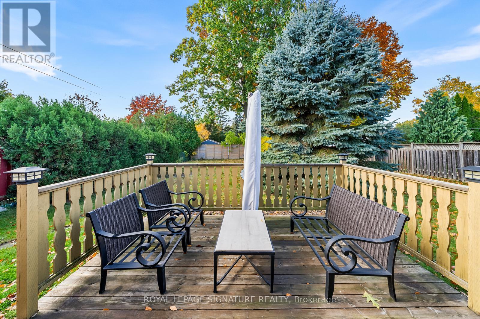 668 Peele Boulevard, Burlington, Ontario  L7R 3B9 - Photo 30 - W12403165