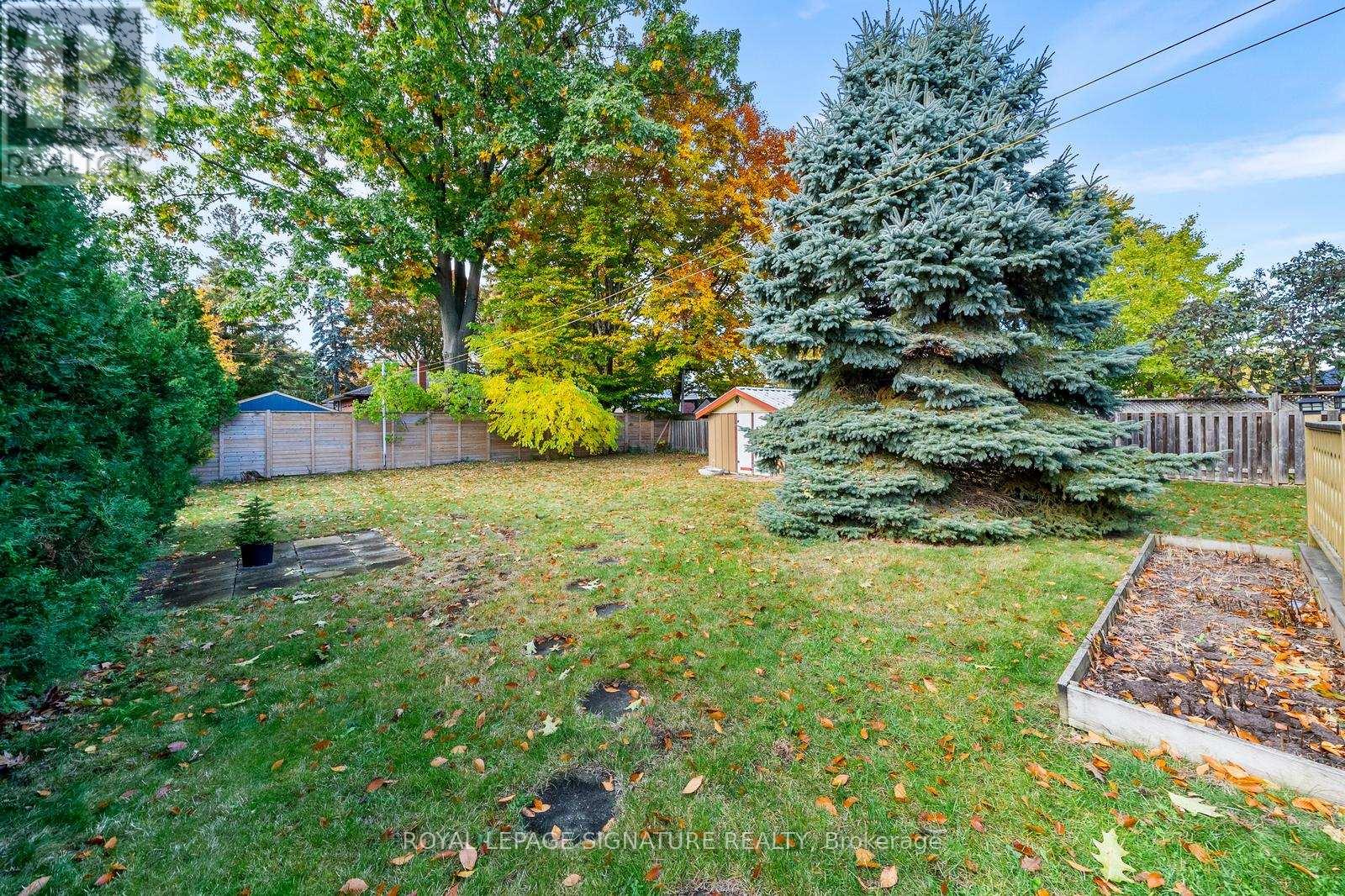 668 Peele Boulevard, Burlington, Ontario  L7R 3B9 - Photo 31 - W12403165
