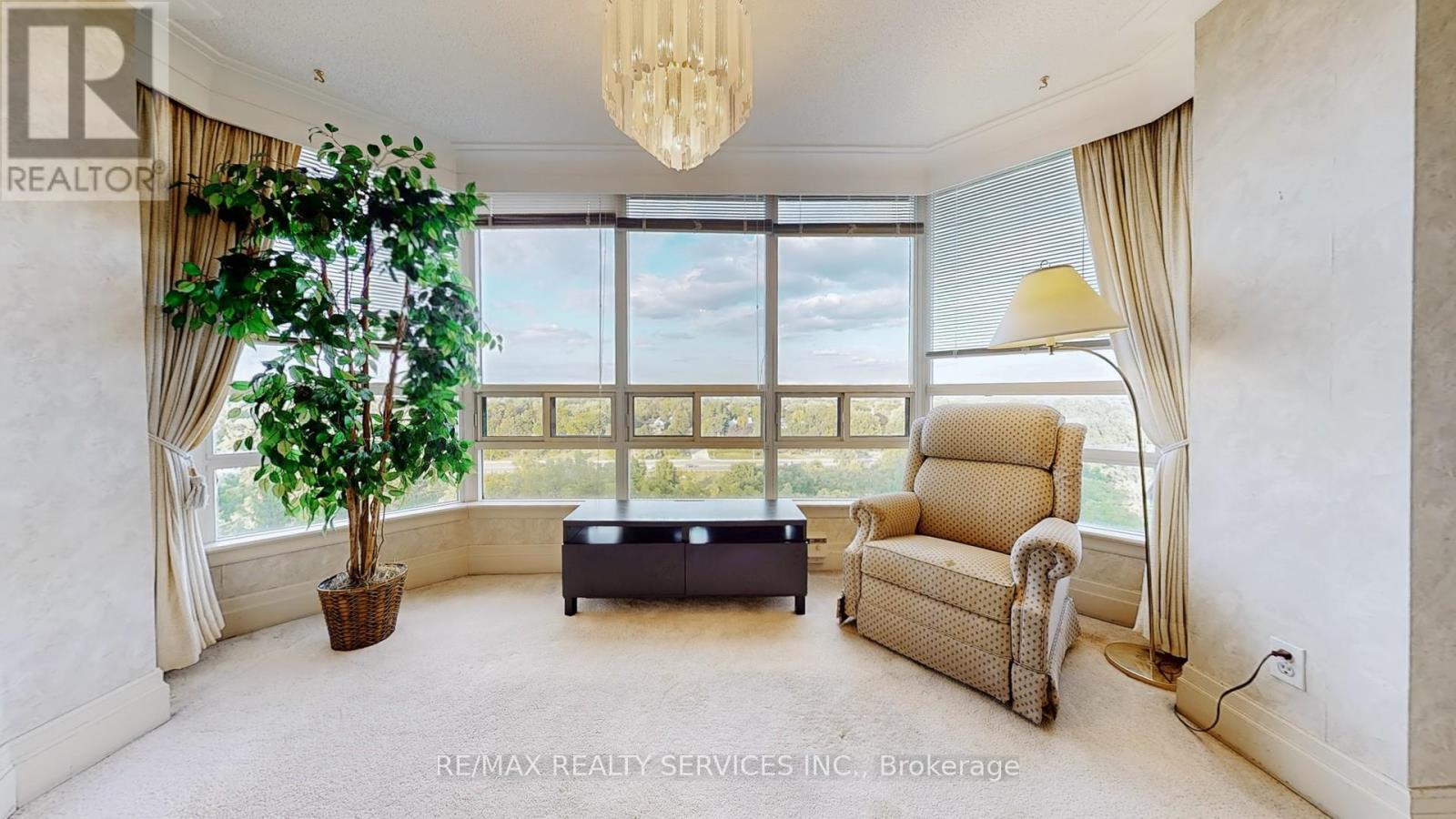 902 - 330 Mill Street S, Brampton (Brampton South), Ontario  L6Y 3V3 - Photo 14 - W12403178