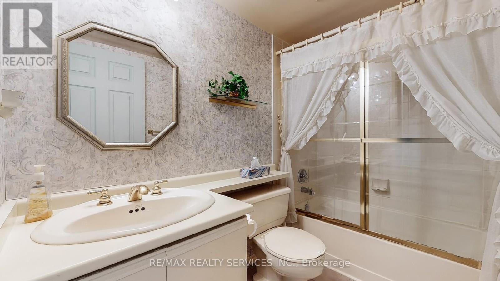 902 - 330 Mill Street S, Brampton (Brampton South), Ontario  L6Y 3V3 - Photo 25 - W12403178