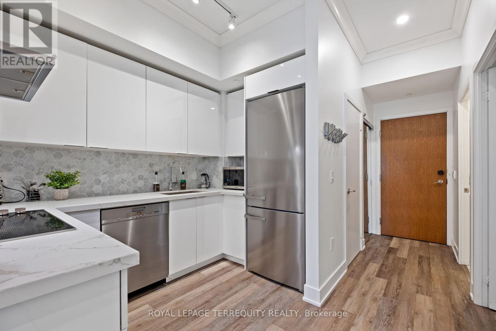 528 - 30 Shore Breeze Drive, Toronto, Ontario  M8V 0J1 - Photo 15 - W12403208