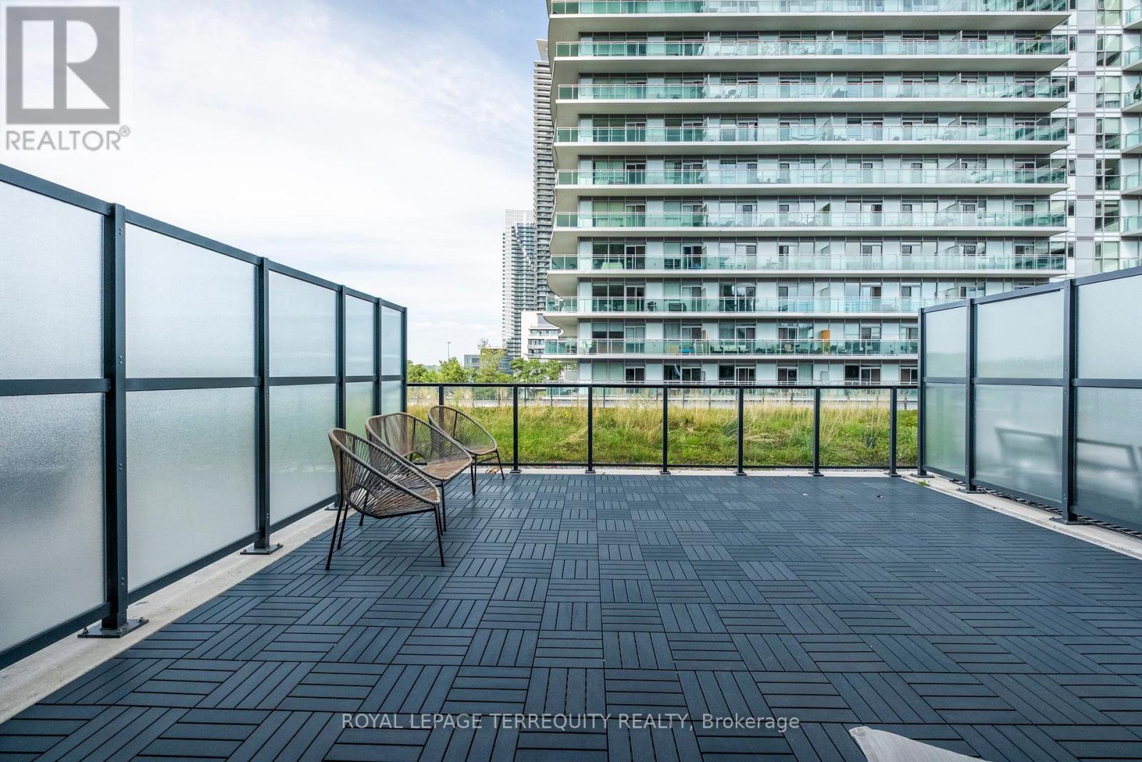 528 - 30 Shore Breeze Drive, Toronto, Ontario  M8V 0J1 - Photo 23 - W12403208