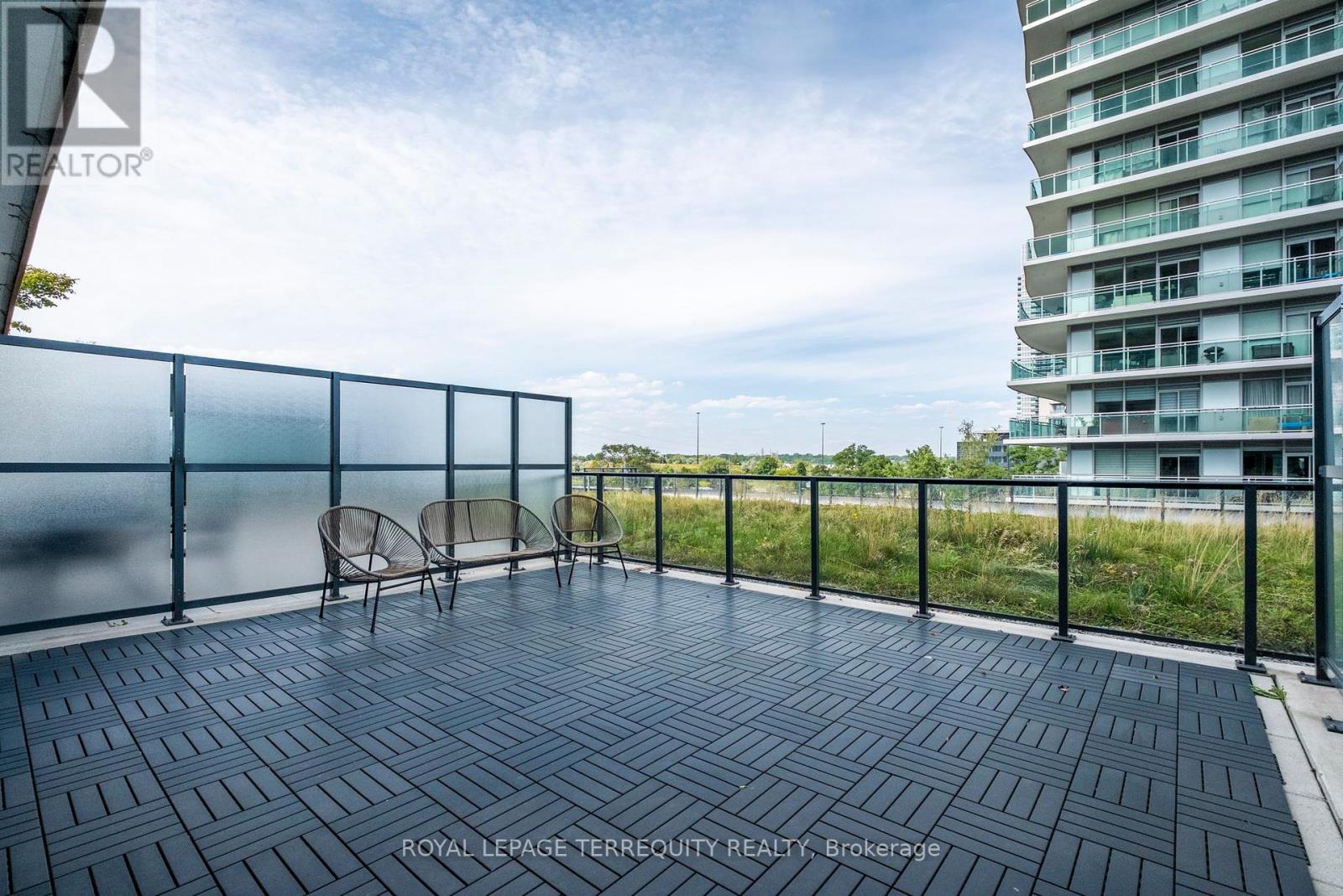 528 - 30 Shore Breeze Drive, Toronto, Ontario  M8V 0J1 - Photo 24 - W12403208