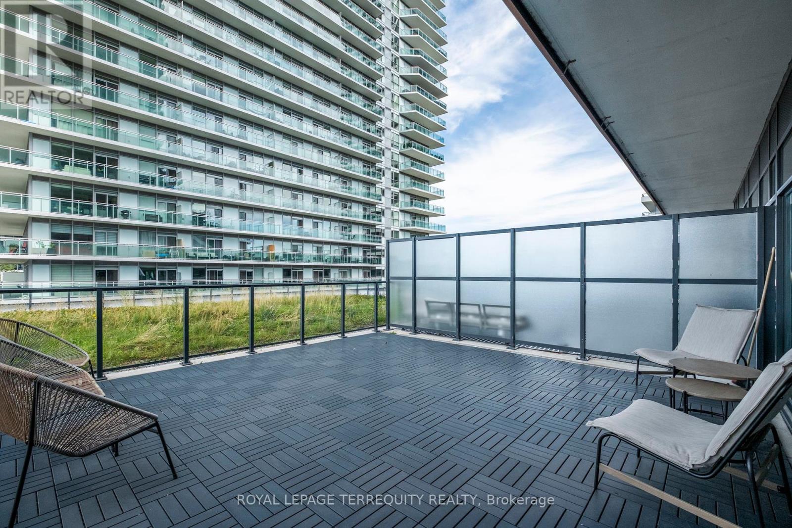 528 - 30 Shore Breeze Drive, Toronto, Ontario  M8V 0J1 - Photo 25 - W12403208
