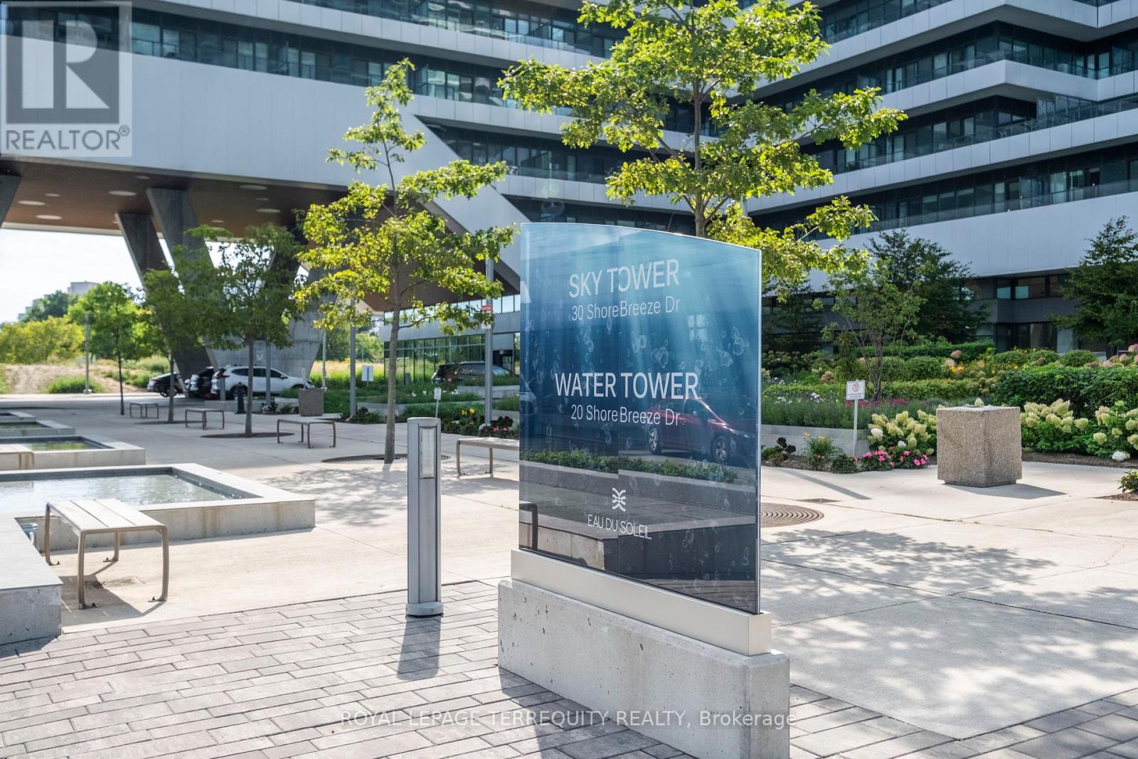 528 - 30 Shore Breeze Drive, Toronto (Mimico), Ontario  M8V 0J1 - Photo 3 - W12403208