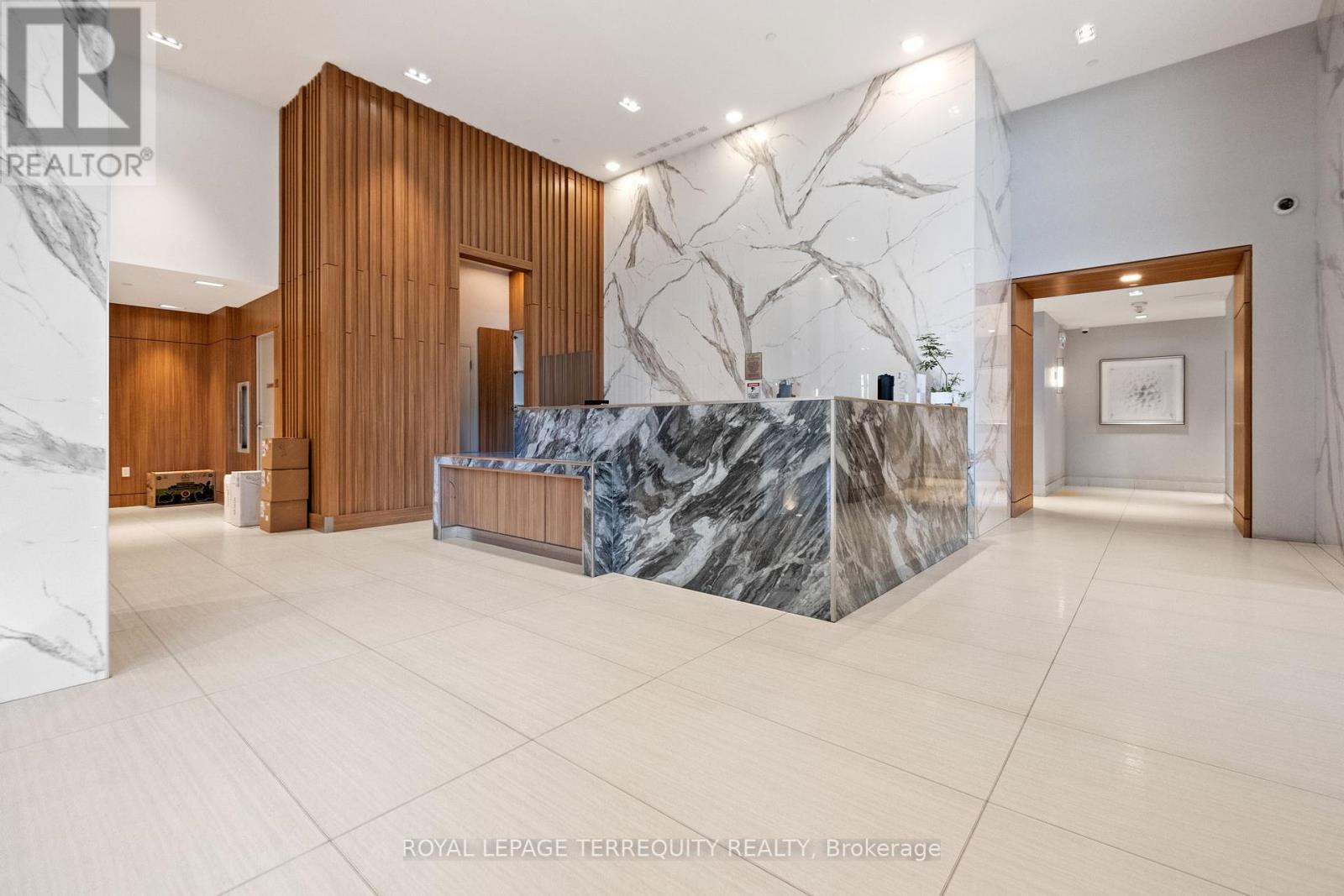 528 - 30 Shore Breeze Drive, Toronto (Mimico), Ontario  M8V 0J1 - Photo 6 - W12403208