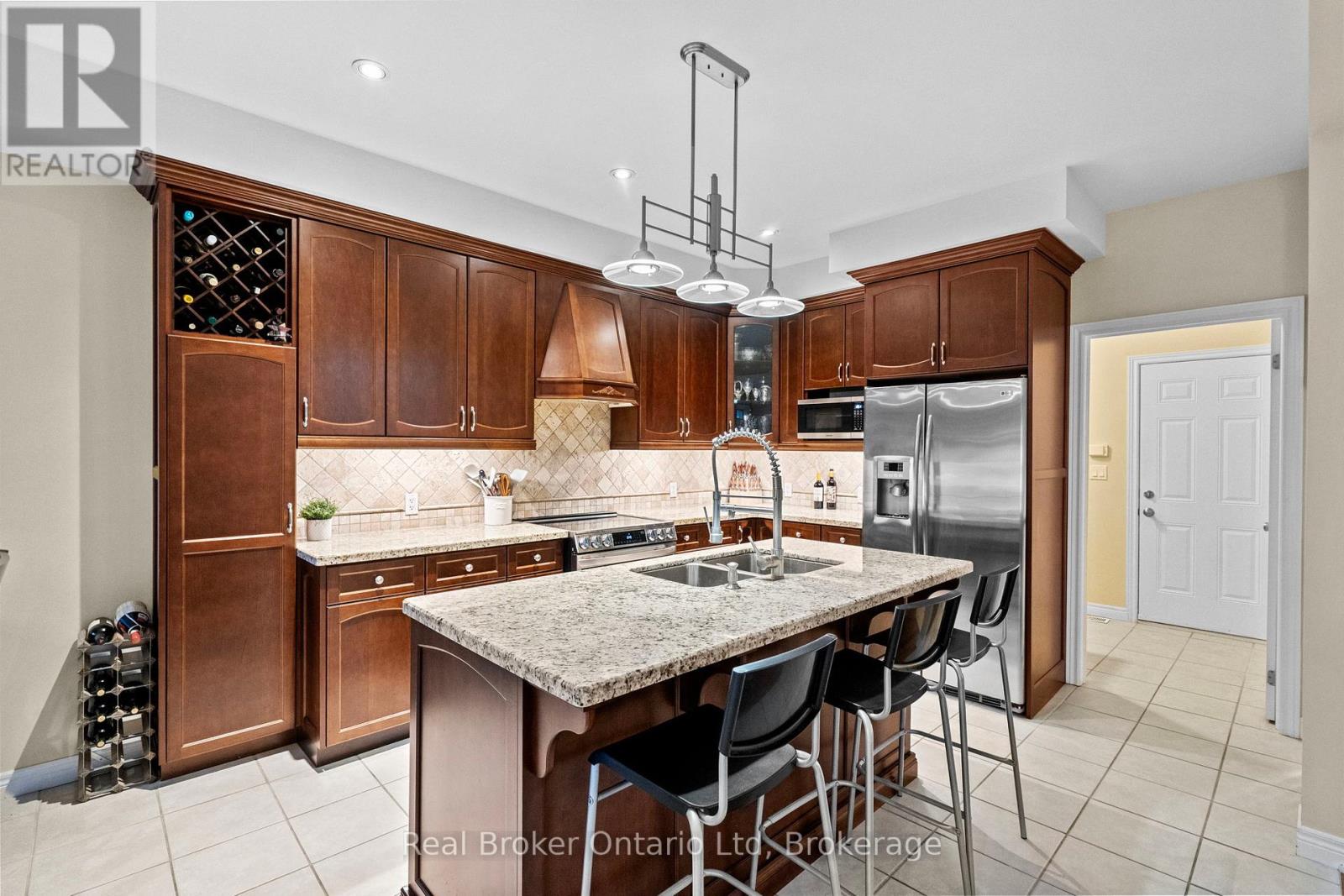 221 Millview Court, Guelph/eramosa, Ontario  N0B 2K0 - Photo 14 - X12403293
