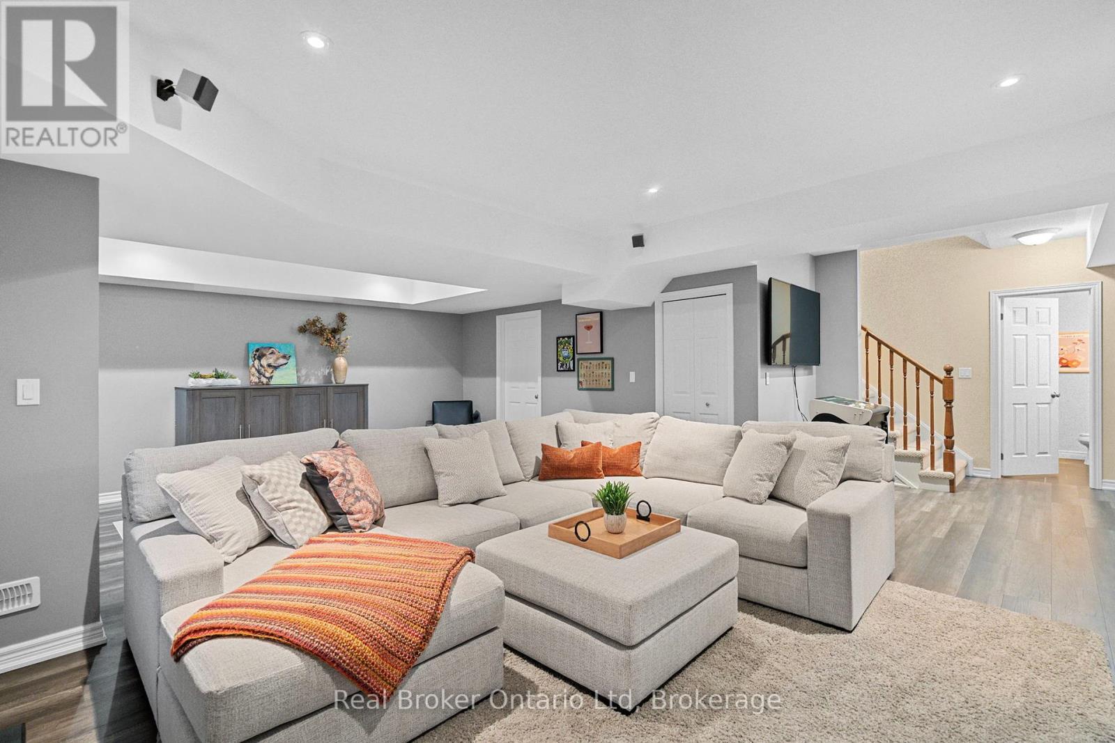 221 Millview Court, Guelph/eramosa, Ontario  N0B 2K0 - Photo 36 - X12403293