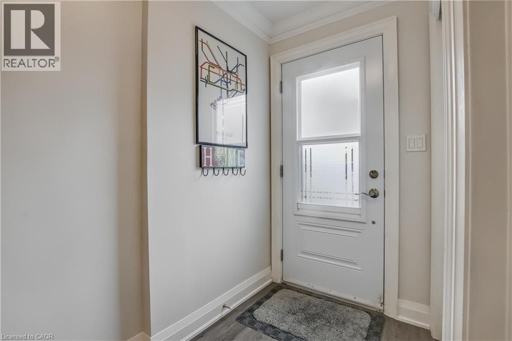 47 Bishop Reding Trail, Hamilton, Ontario  L9B 2L7 - Photo 6 - 40766288