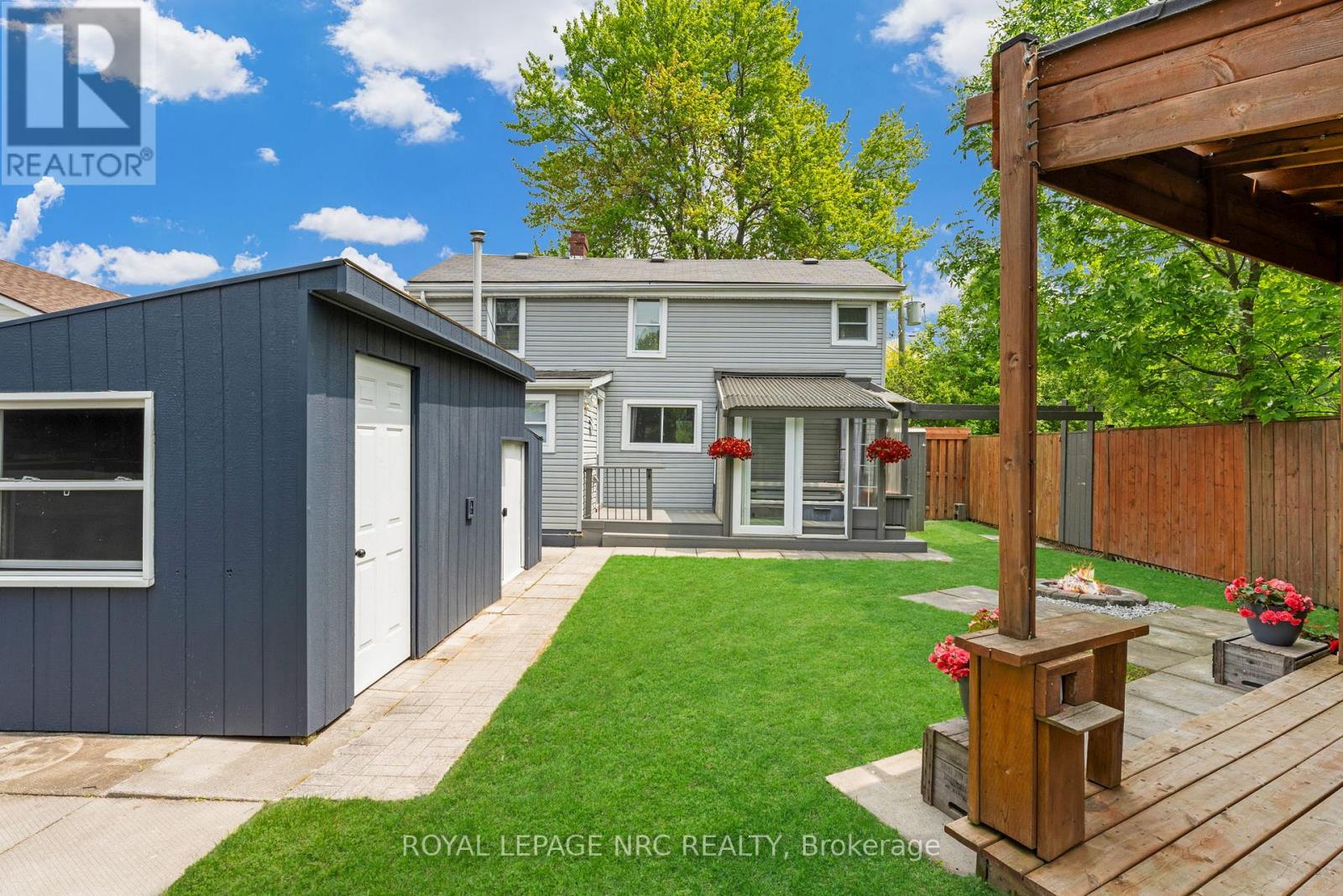 17 Windsor Avenue, Fort Erie, Ontario  L2A 5L8 - Photo 36 - X12403366