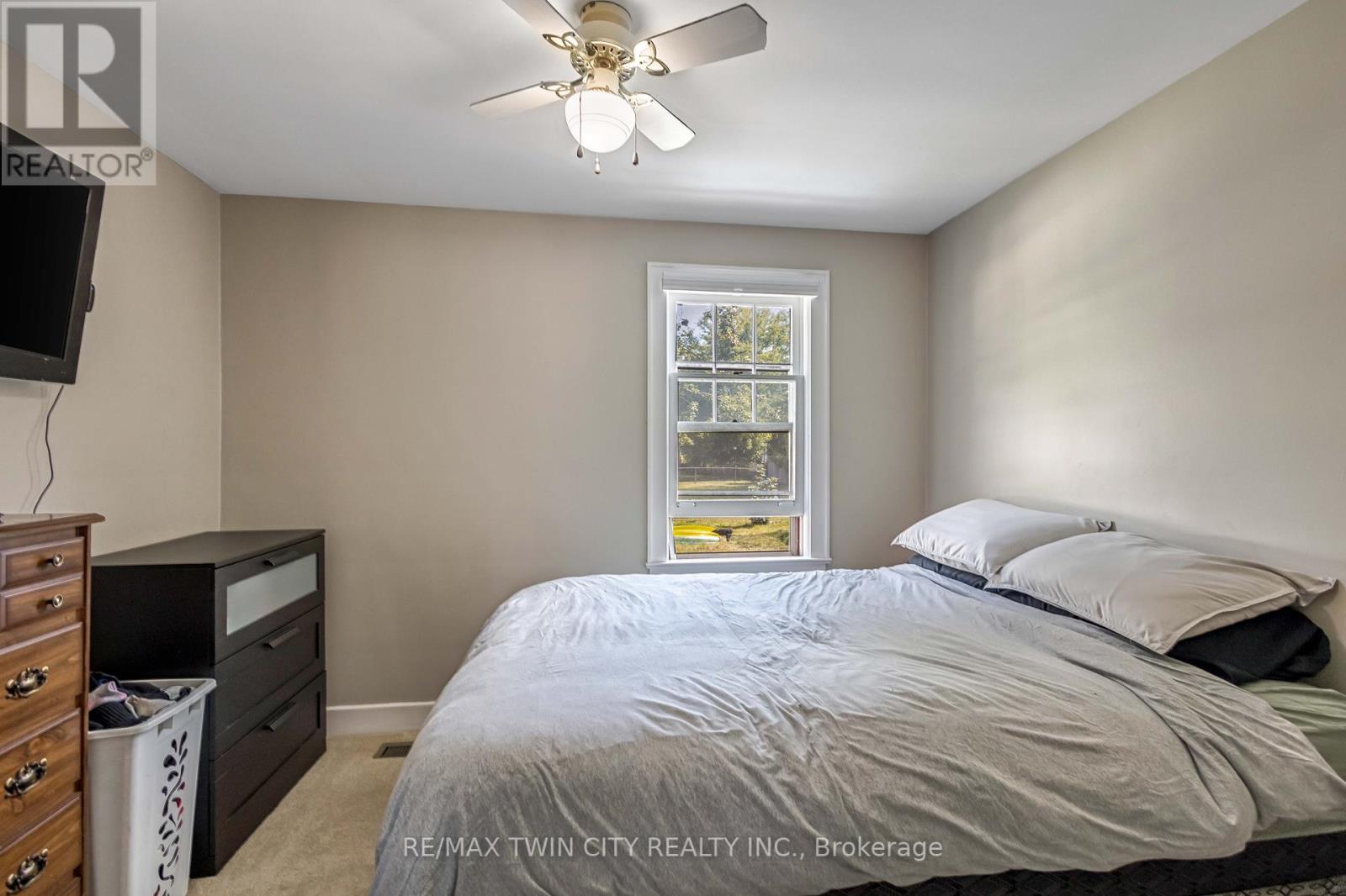 493 St Paul Avenue, Brant, Ontario  N3R 4P4 - Photo 12 - X12403162