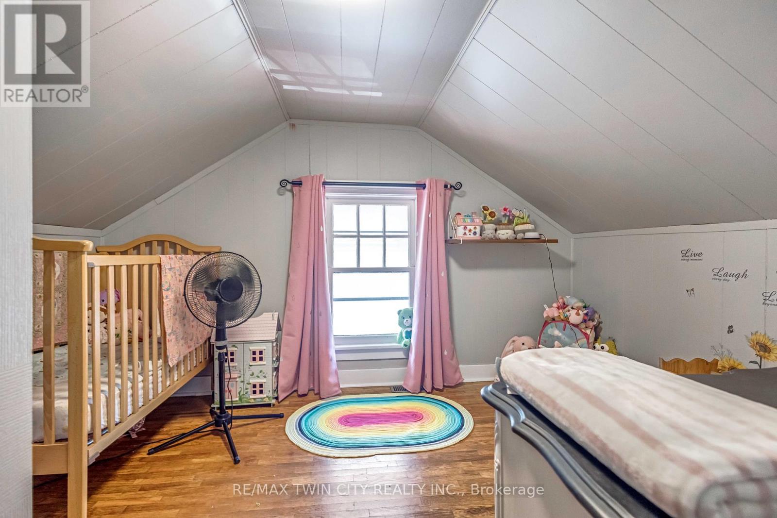 493 St Paul Avenue, Brant, Ontario  N3R 4P4 - Photo 14 - X12403162
