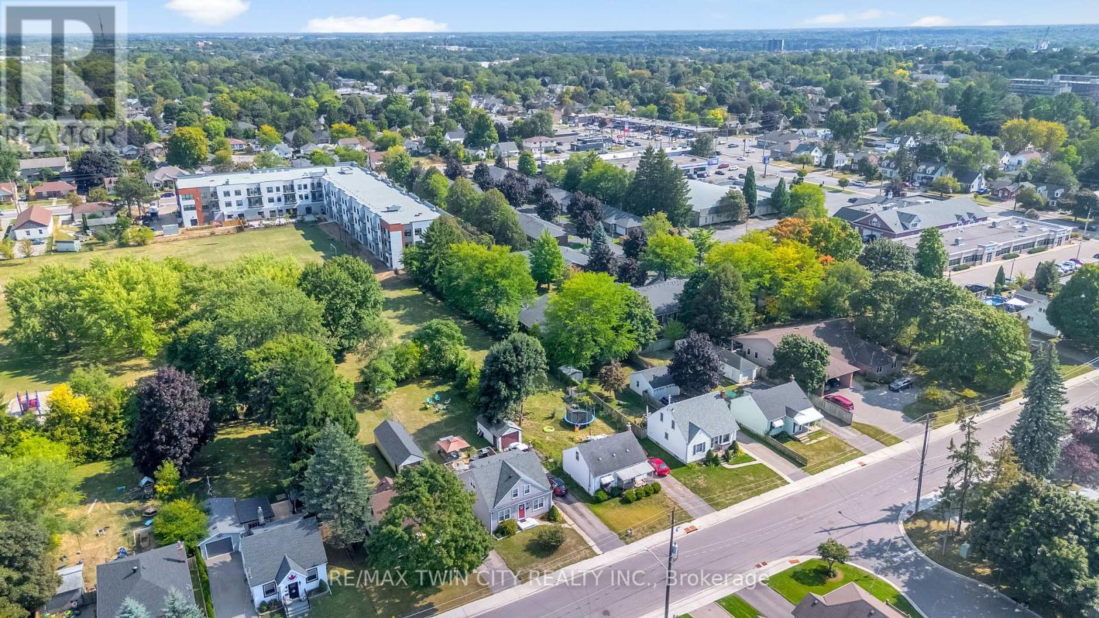 493 St Paul Avenue, Brant, Ontario  N3R 4P4 - Photo 31 - X12403162