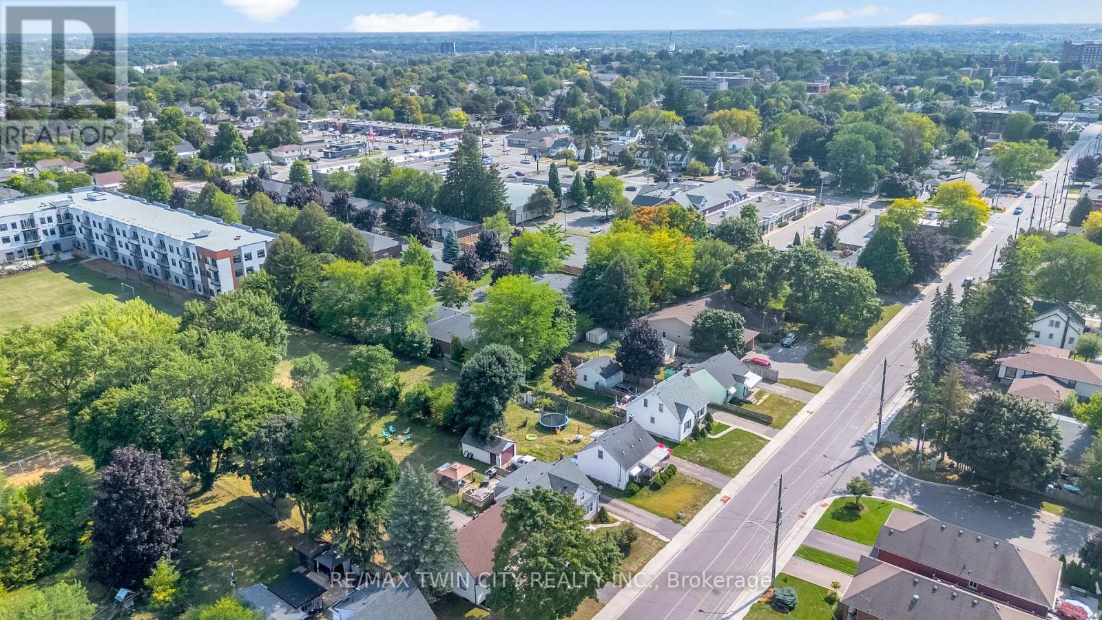 493 St Paul Avenue, Brant, Ontario  N3R 4P4 - Photo 32 - X12403162