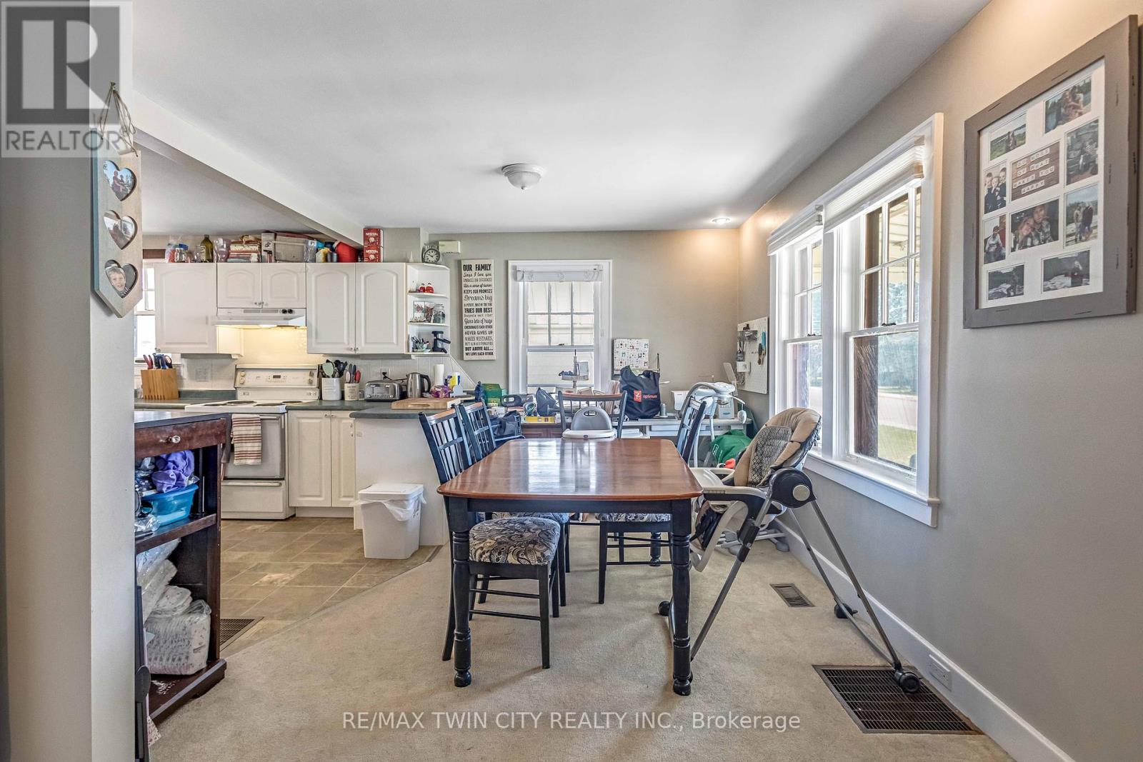 493 St Paul Avenue, Brant, Ontario  N3R 4P4 - Photo 6 - X12403162