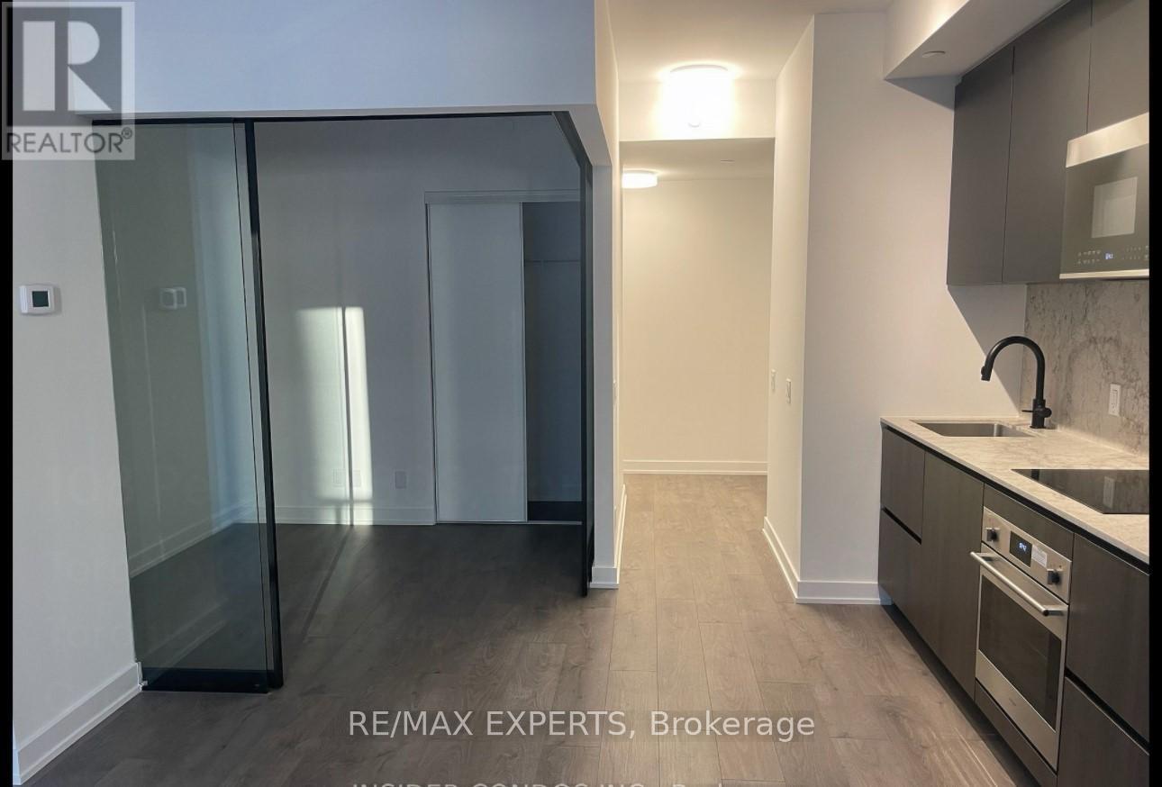 803 - 108 Peter Street, Toronto, Ontario  M5V 2G7 - Photo 3 - C12376876