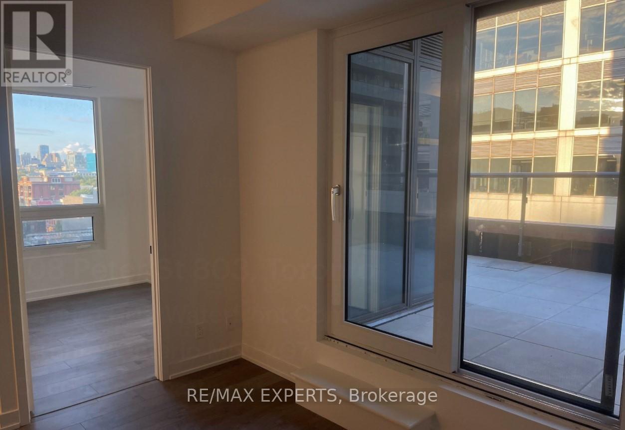 803 - 108 Peter Street, Toronto, Ontario  M5V 2G7 - Photo 7 - C12376876