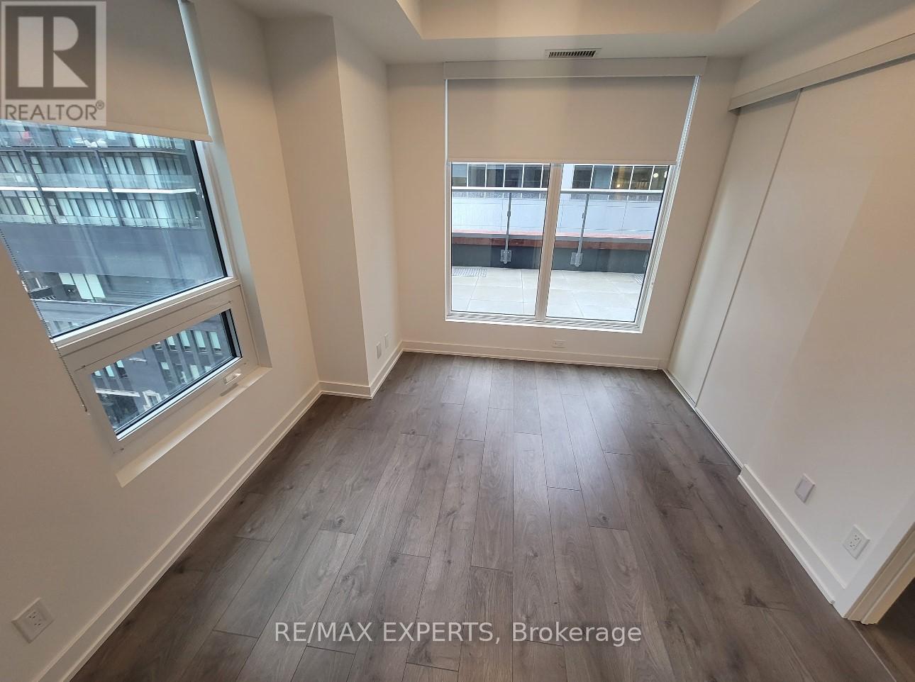 803 - 108 Peter Street, Toronto, Ontario  M5V 2G7 - Photo 8 - C12376876