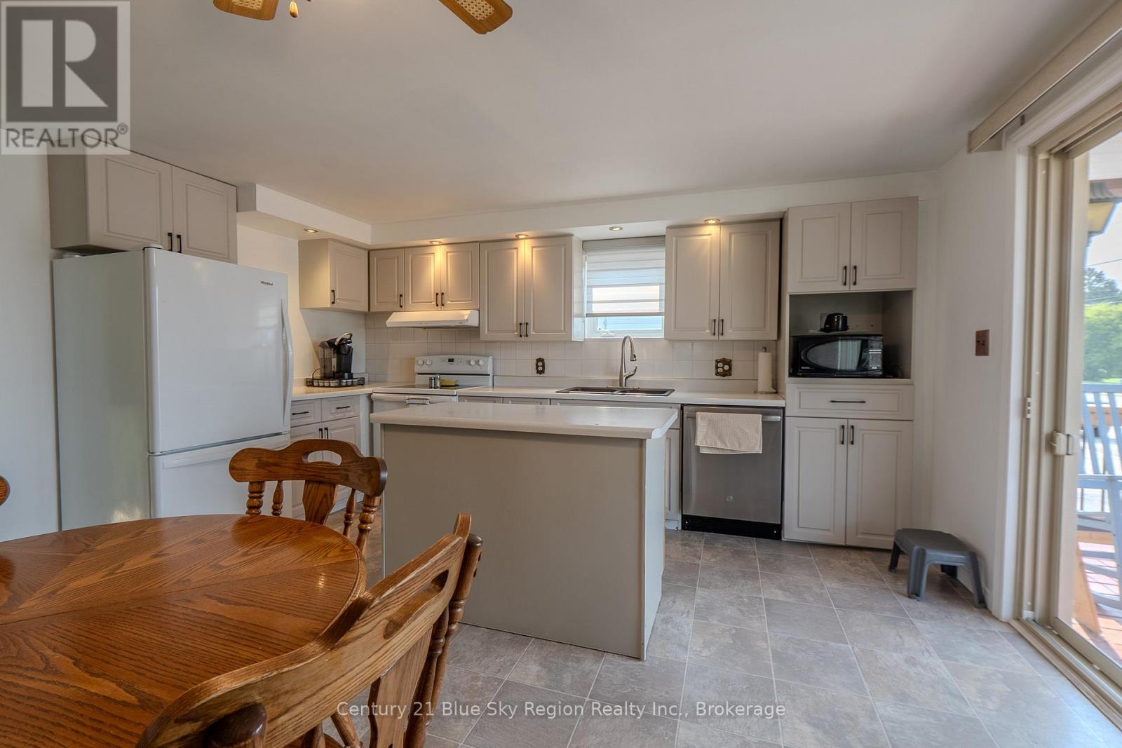 59 Principale Street W, West Nipissing, Ontario  P0H 2M0 - Photo 7 - X12403390