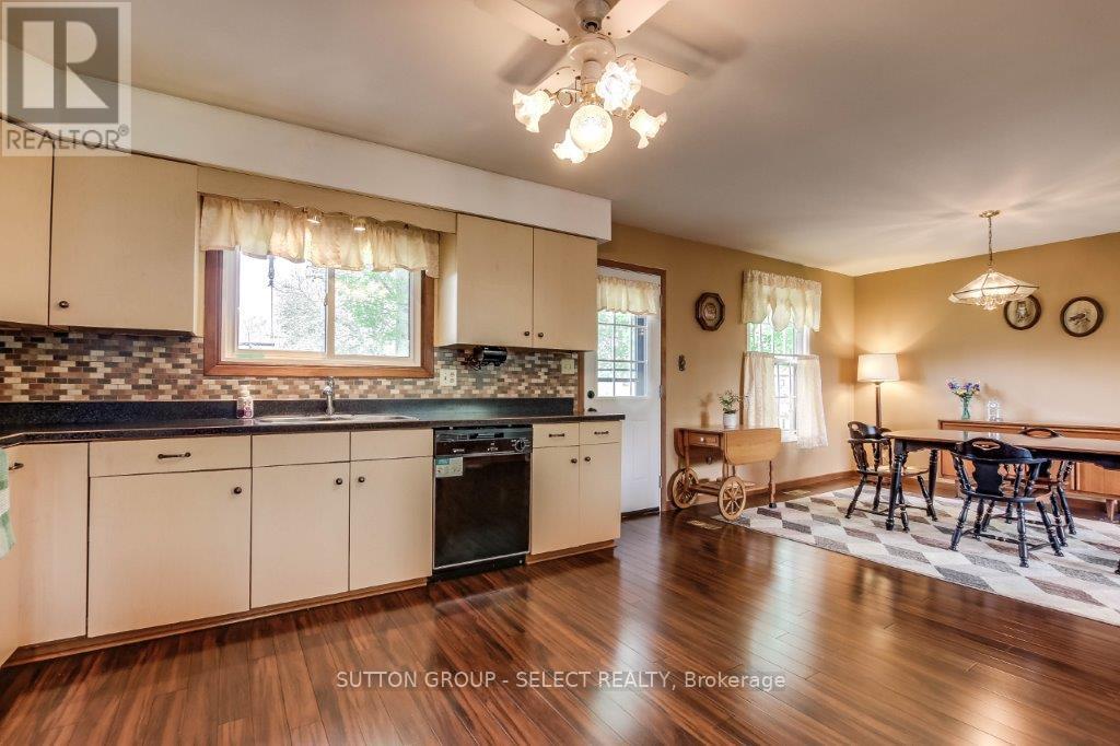 17750 Wyton Drive, Thames Centre, Ontario  N0M 2P0 - Photo 16 - X12375284
