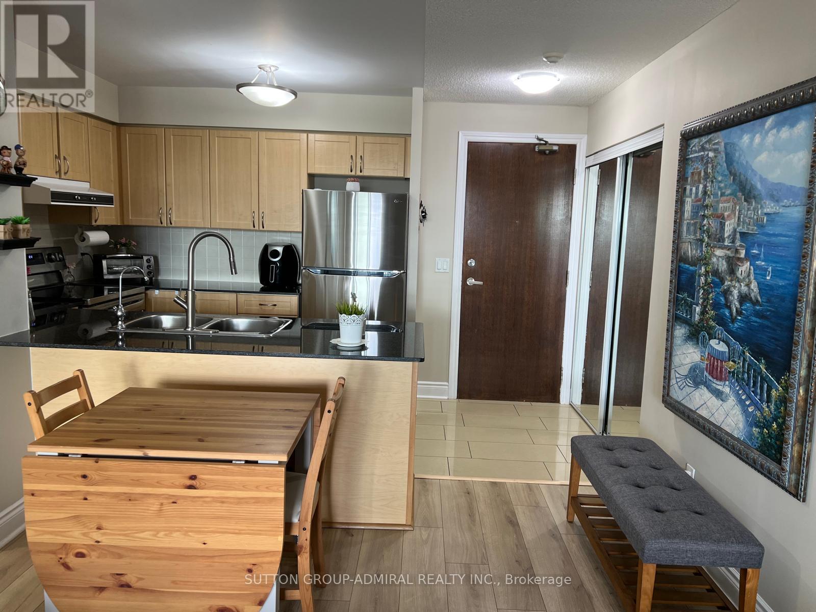 1012 - 7 North Park Road, Vaughan, Ontario  L4J 0C9 - Photo 16 - N12403171
