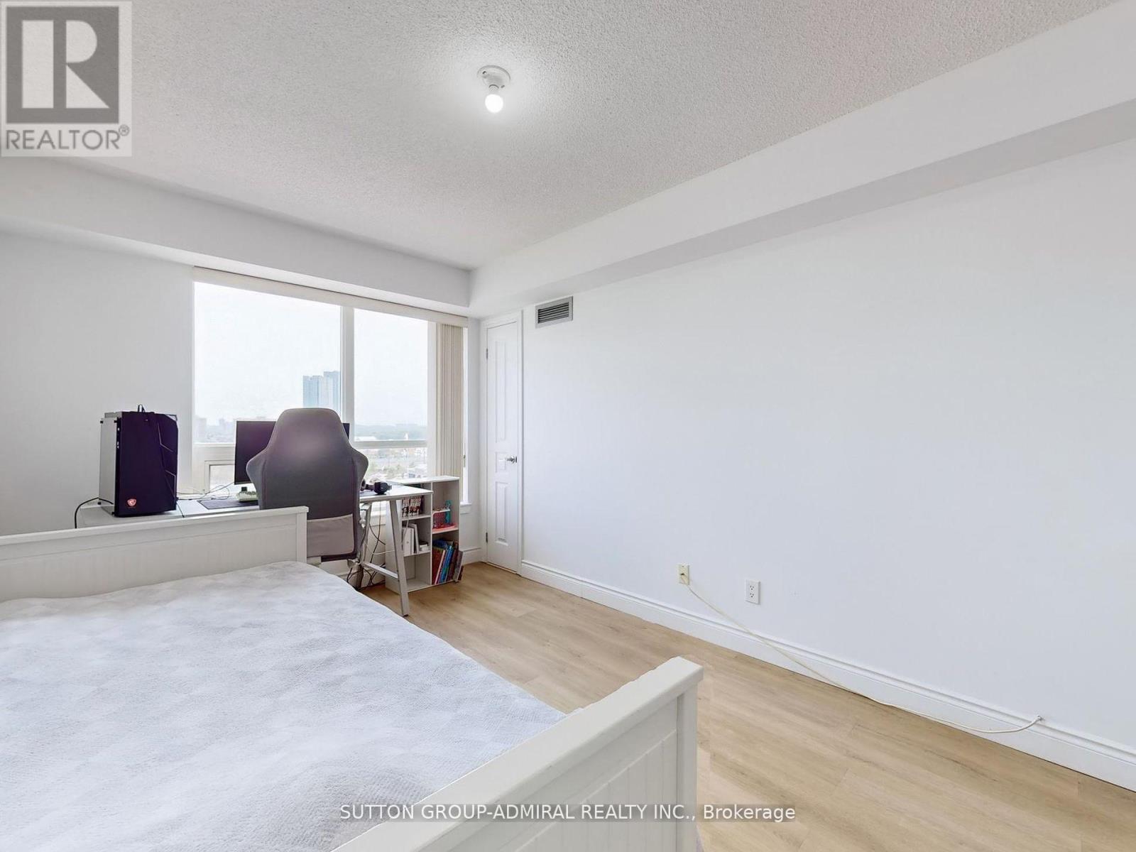 1012 - 7 North Park Road, Vaughan, Ontario  L4J 0C9 - Photo 18 - N12403171
