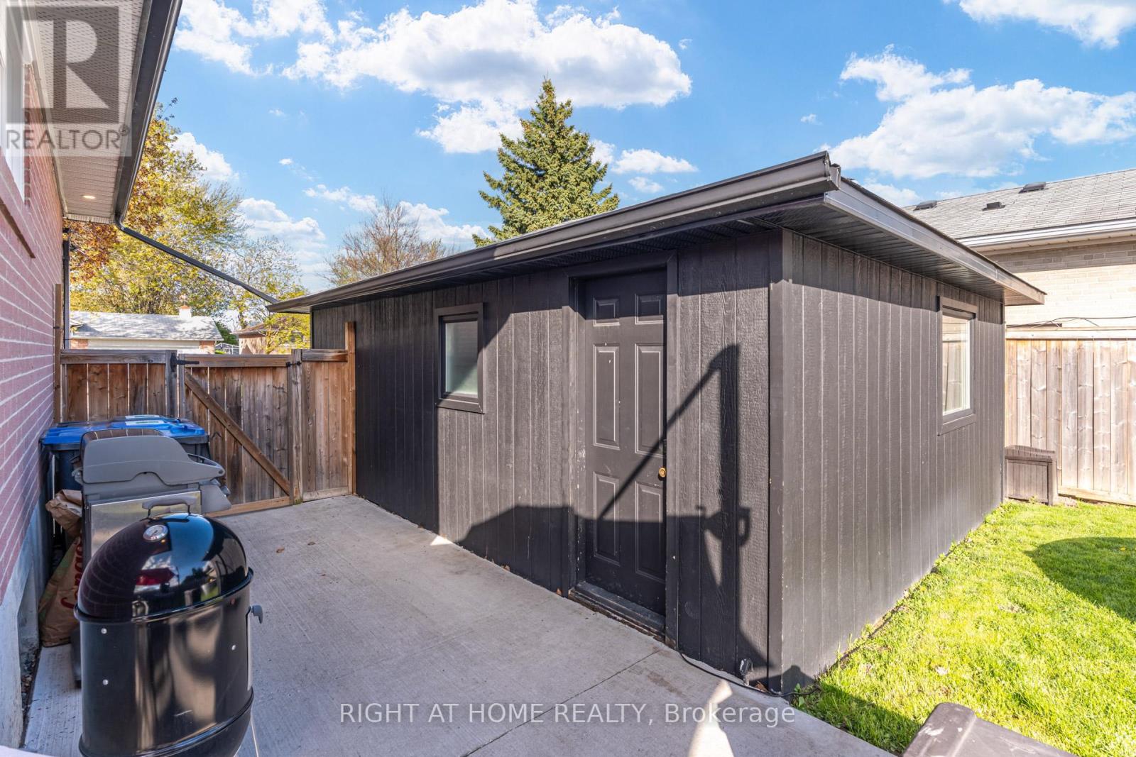 43 Sherwood Crescent, Brampton, Ontario  L6X 2C9 - Photo 31 - W12355841